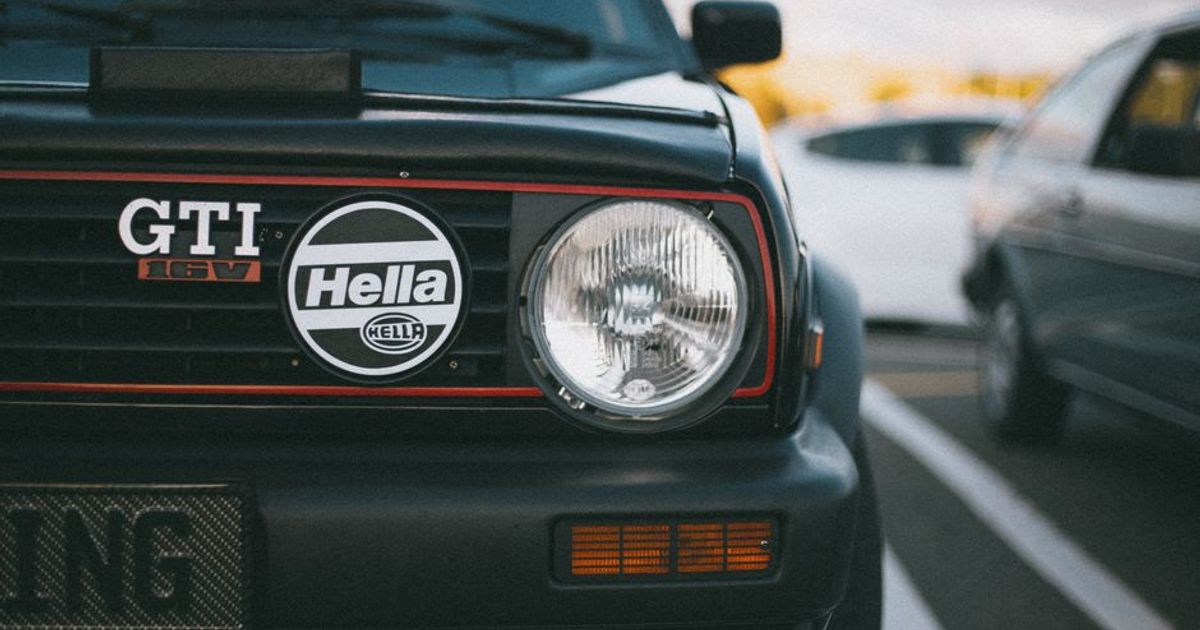 Restoring clarity to a hazy headlight